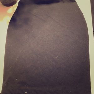 Black pencil skirt super cute